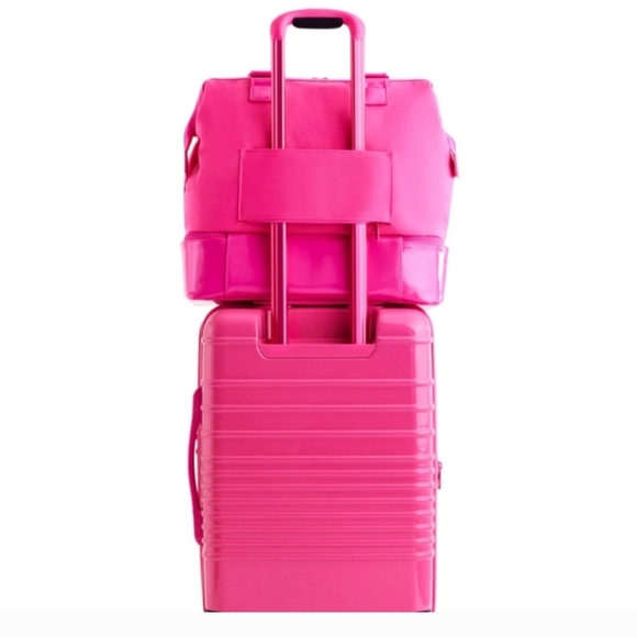 Beis x Barbie Mini Weekender Bag - Picture 4 of 15